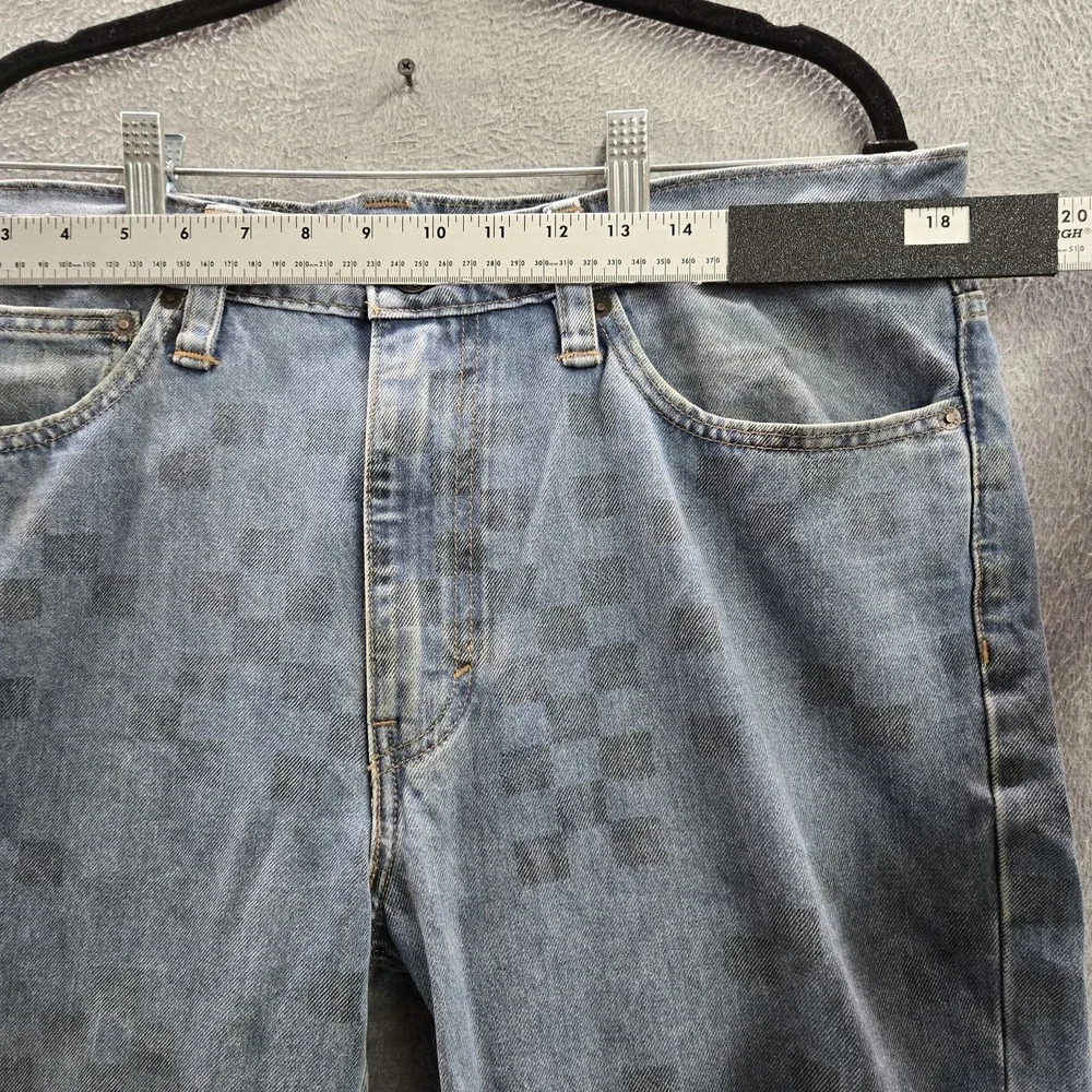 Levis *please carefully